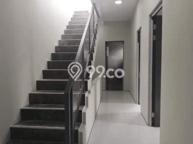 Rumah Elit LB 260m2 Siap Huni Desain Elegan di Citraland, Surabaya Rumah Elit LB 260m2 Siap Huni Desain Elegan di Citraland, Surabaya