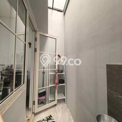 Disewakan! Rumah 2 Kamar Tidur &
2 Kamar Mandi di Wisata Bukit Mas, Surabaya Disewakan! Rumah 2 Kamar Tidur &
2 Kamar Mandi di Wisata Bukit Mas, Surabaya