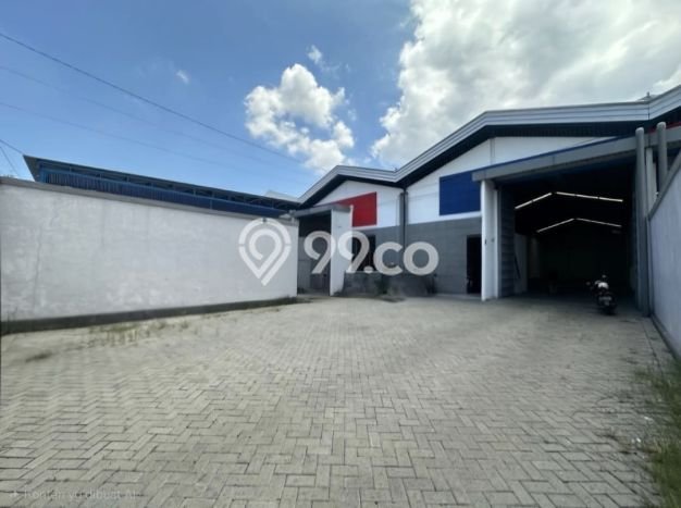 Gudang Dijual di Prime Area Surabaya Luas 324m2 Gudang Dijual di Prime Area Surabaya Luas 324m2