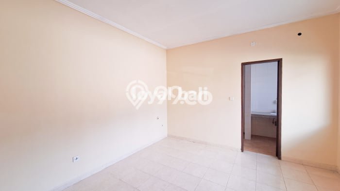 Disewakan! Rumah 2 Kamar Tidur &
2 Kamar Mandi di Seminyak, Badung Disewakan! Rumah 2 Kamar Tidur &
2 Kamar Mandi di Seminyak, Badung