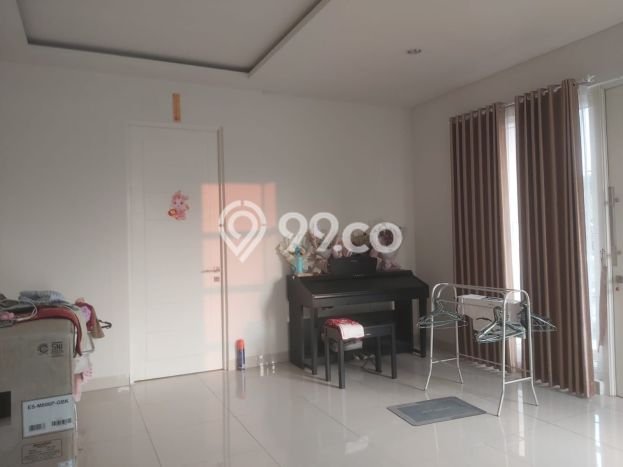 Ready to Use! Premium House LT 320m2 Desain Elegan di Harapan Indah Ready to Use! Premium House LT 320m2 Desain Elegan di Harapan Indah