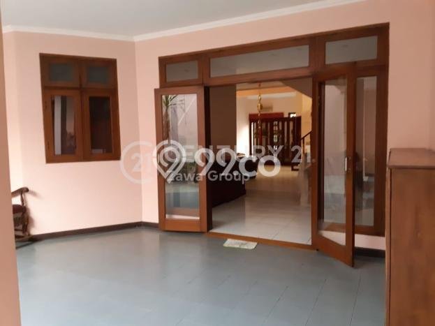For Sale! Premium House LT 307m2 Desain Elegan di Kemanggisan For Sale! Premium House LT 307m2 Desain Elegan di Kemanggisan