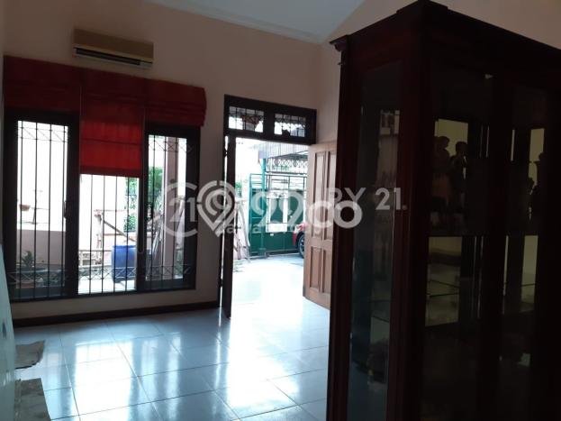 For Sale! Premium House LT 307m2 Desain Elegan di Kemanggisan For Sale! Premium House LT 307m2 Desain Elegan di Kemanggisan