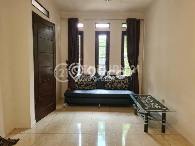 For Sale Hunian Rumah Terawat 3 Kamar di Bintaro, Tangerang Selatan For Sale Hunian Rumah Terawat 3 Kamar di Bintaro, Tangerang Selatan