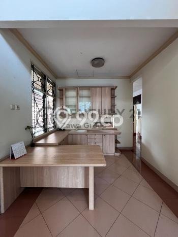 Jual Rumah Luas Megah Dengan View Eksklusif di Bintaro, Jakarta Selatan Jual Rumah Luas Megah Dengan View Eksklusif di Bintaro, Jakarta Selatan