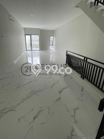 Dijual Rumah Luas Megah Dengan View Cantik di Jelambar, Jakarta Barat Dijual Rumah Luas Megah Dengan View Cantik di Jelambar, Jakarta Barat
