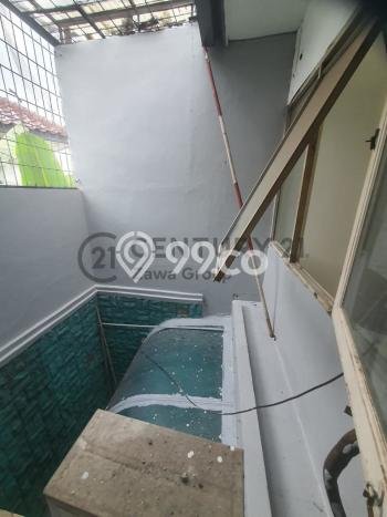 Disewakan! Rumah 4 Kamar Tidur &
2 Kamar Mandi di Kemanggisan, Jakarta Barat Disewakan! Rumah 4 Kamar Tidur &
2 Kamar Mandi di Kemanggisan, Jakarta Barat