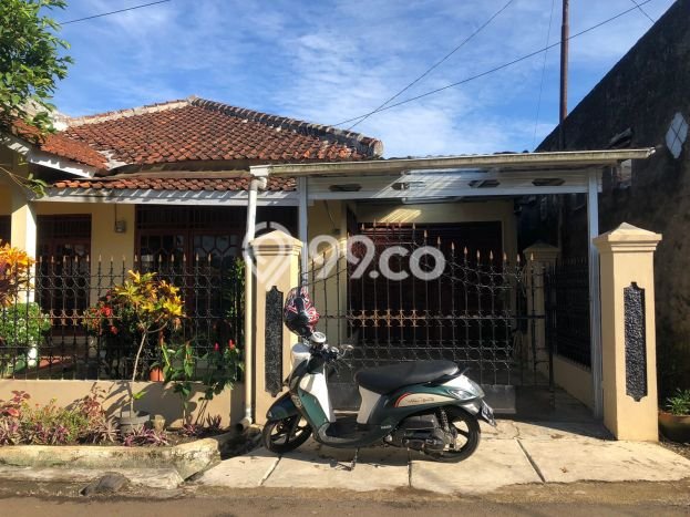 Rumah Modern 4 Kamar LT 238m2 di Kota Sukabumi Rumah Modern 4 Kamar LT 238m2 di Kota Sukabumi