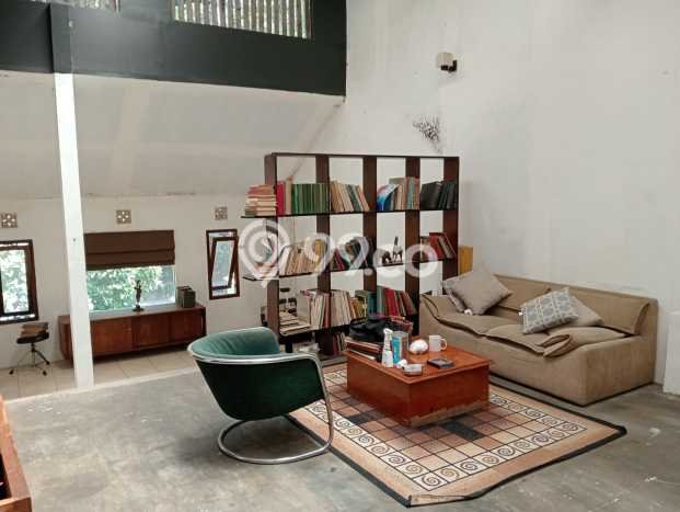 Dijual Rumah Luas Elegan Dengan View Cantik di Sarijadi, Bandung Dijual Rumah Luas Elegan Dengan View Cantik di Sarijadi, Bandung