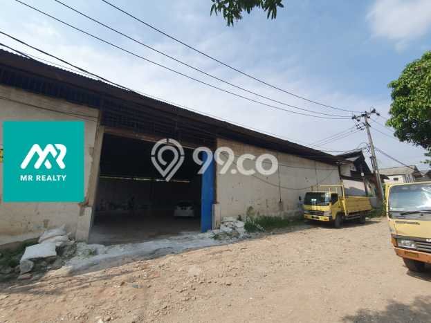 Unit Gudang Dijual di Babakan Ciparay Bandung Luas Tanah 700m2, Luas Bangunan 500m2 Unit Gudang Dijual di Babakan Ciparay Bandung Luas Tanah 700m2, Luas Bangunan 500m2