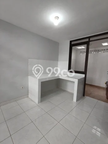 Disewakan! Rumah 2 Kamar Tidur &
1 Kamar Mandi di Pasteur, Bandung Disewakan! Rumah 2 Kamar Tidur &
1 Kamar Mandi di Pasteur, Bandung