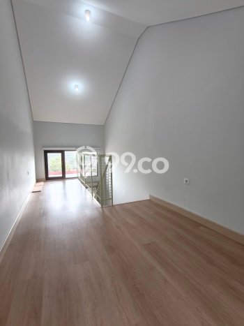 Disewakan! Rumah 2 Kamar Tidur &
1 Kamar Mandi di Pasteur, Bandung Disewakan! Rumah 2 Kamar Tidur &
1 Kamar Mandi di Pasteur, Bandung