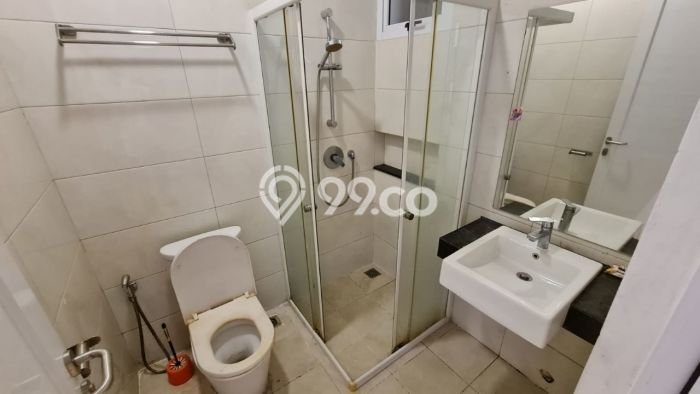 Hunian Mewah LB 270m2 Siap Pakai Desain Elegan di Green Lake City, Jakarta Barat Hunian Mewah LB 270m2 Siap Pakai Desain Elegan di Green Lake City, Jakarta Barat