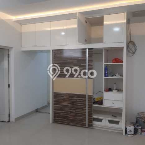 Siap Huni Hunian Elit 7 Kamar di Cengkareng Dekat ke Mana Pun Siap Huni Hunian Elit 7 Kamar di Cengkareng Dekat ke Mana Pun