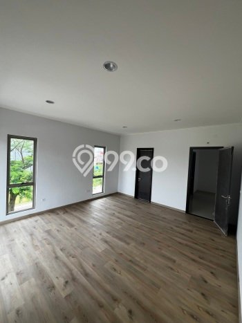 Rumah Elit Modern Tanpa Renovasi di Pantai Indah Kapuk Jakarta Utara Rumah Elit Modern Tanpa Renovasi di Pantai Indah Kapuk Jakarta Utara