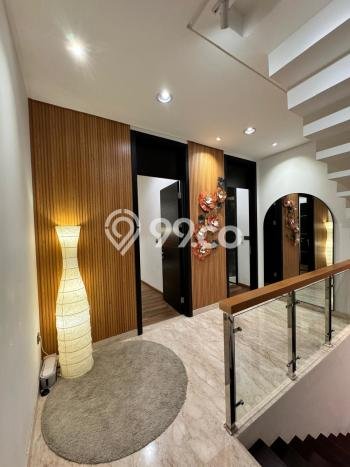 For Sale! Luxury House LT 200m2 Desain Elegan di Pantai Indah Kapuk For Sale! Luxury House LT 200m2 Desain Elegan di Pantai Indah Kapuk