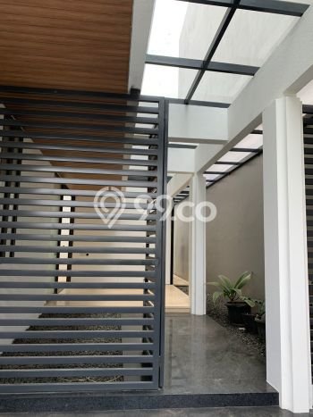 Jual Rumah Luas Megah Dengan View Eksklusif di Setra Duta, Bandung Jual Rumah Luas Megah Dengan View Eksklusif di Setra Duta, Bandung