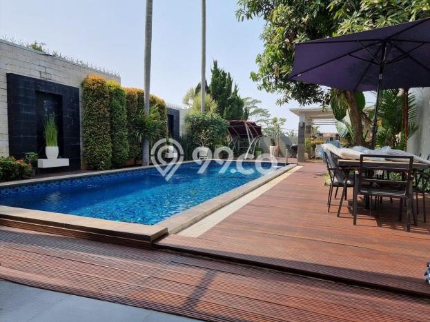 LIMITED OFFER! Rumah Berkualitas area Banyumanik, LT 650m2m² Bangunan 500m2m² LIMITED OFFER! Rumah Berkualitas area Banyumanik, LT 650m2m² Bangunan 500m2m²