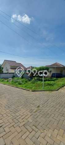 Rumah Siap Huni di Ngaliyan, Semarang, Luas 124m2m² LB 45m2m² Rumah Siap Huni di Ngaliyan, Semarang, Luas 124m2m² LB 45m2m²