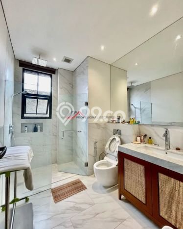 Hunian Mewah Dijual LT 680m2 di Kebayoran Baru, Jakarta Selatan Hunian Mewah Dijual LT 680m2 di Kebayoran Baru, Jakarta Selatan