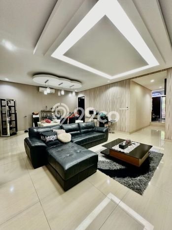 Rumah Luxury Modern Tanpa Renovasi di Fatmawati Jakarta Selatan Rumah Luxury Modern Tanpa Renovasi di Fatmawati Jakarta Selatan