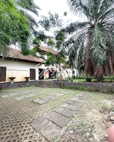 Rumah Mewah Siap Huni LT 1634m2 di Cilandak, Jakarta Selatan Rumah Mewah Siap Huni LT 1634m2 di Cilandak, Jakarta Selatan
