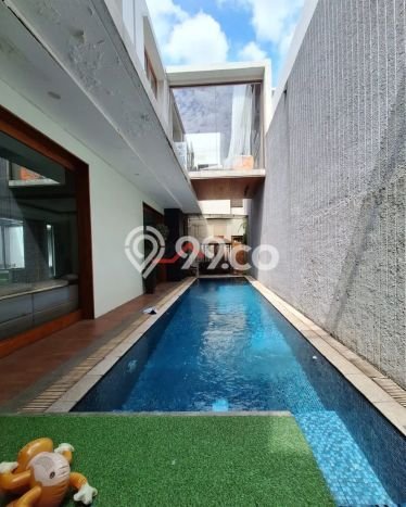 Siap Huni Hunian Elit 5 Kamar di Cilandak Dekat ke Mana Saja Siap Huni Hunian Elit 5 Kamar di Cilandak Dekat ke Mana Saja