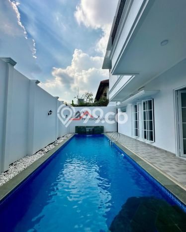 Jual Rumah Mewah Elegan Dengan View Eksklusif di Lebak Bulus, Jakarta Selatan Jual Rumah Mewah Elegan Dengan View Eksklusif di Lebak Bulus, Jakarta Selatan