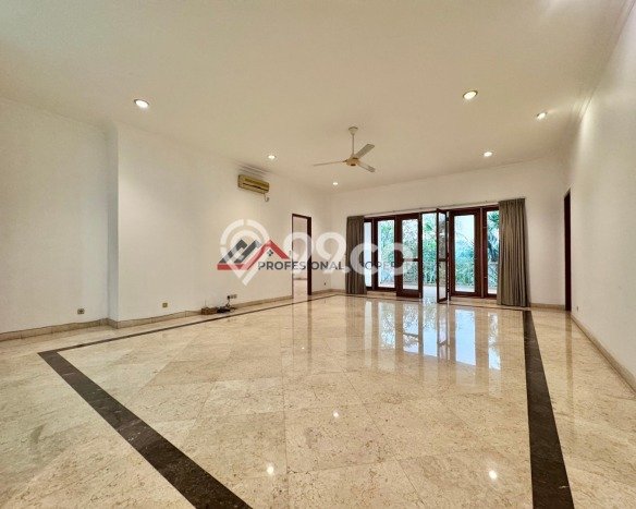Rumah Elit Modern Siap Huni di Kemang Jakarta Selatan Rumah Elit Modern Siap Huni di Kemang Jakarta Selatan