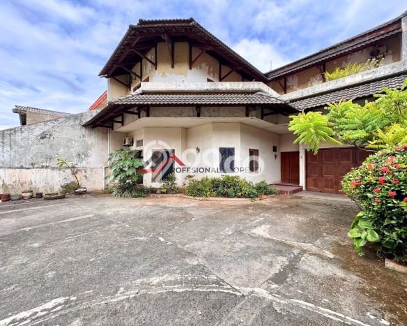 Siap Huni Rumah Mewah 8 Kamar di Cilandak Dekat ke Mana Pun Siap Huni Rumah Mewah 8 Kamar di Cilandak Dekat ke Mana Pun