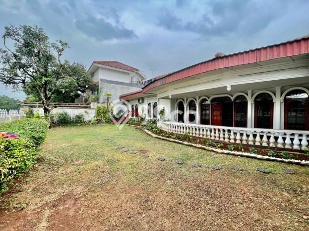 For Sale! Luxury House LT 910m2 Desain Elegan di Cipete For Sale! Luxury House LT 910m2 Desain Elegan di Cipete