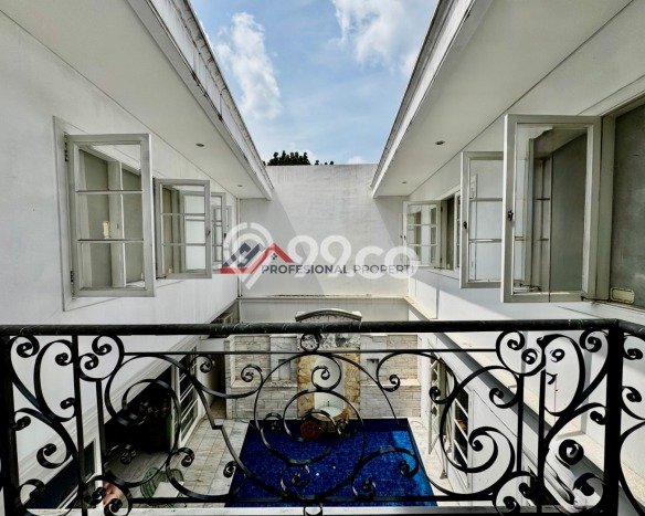 Dijual Rumah Premium dengan Fasilitas Sekitar Komplit di Kebayoran Baru, Jakarta Selatan Dijual Rumah Premium dengan Fasilitas Sekitar Komplit di Kebayoran Baru, Jakarta Selatan
