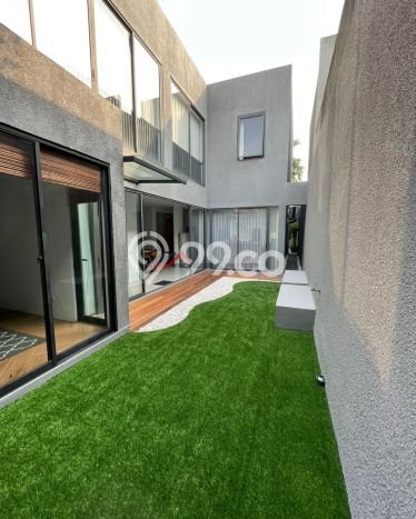 Dijual Rumah Luas Megah Dengan View Cantik di Veteran, Jakarta Selatan Dijual Rumah Luas Megah Dengan View Cantik di Veteran, Jakarta Selatan