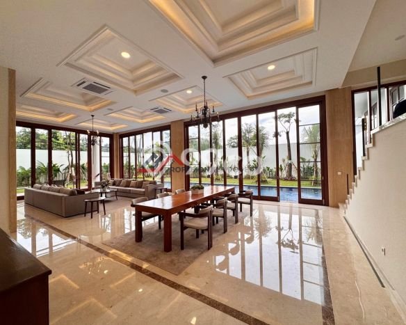 Rumah Elit Modern Tanpa Renovasi di Kemang Jakarta Selatan Rumah Elit Modern Tanpa Renovasi di Kemang Jakarta Selatan