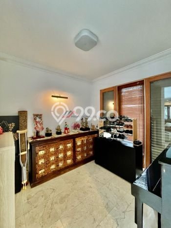 Rumah Luxury Modern Tanpa Renovasi di Pejaten Jakarta Selatan Rumah Luxury Modern Tanpa Renovasi di Pejaten Jakarta Selatan