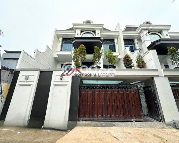 Hot Offer Hunian Premium Ideal dan Luas di Cilandak, Jakarta Selatan Hot Offer Hunian Premium Ideal dan Luas di Cilandak, Jakarta Selatan