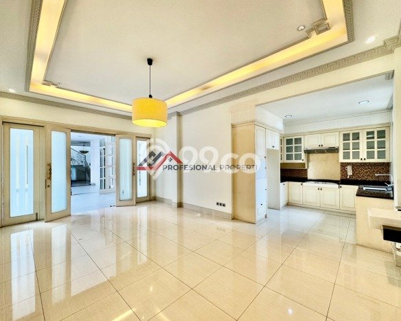 Siap Huni Rumah Mewah 7 Kamar di Cilandak Dekat ke Mana Saja Siap Huni Rumah Mewah 7 Kamar di Cilandak Dekat ke Mana Saja
