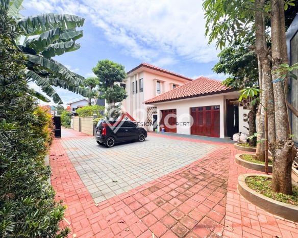 For Sale Rumah Elit Exclusive di Kebayoran Baru, Jakarta Selatan For Sale Rumah Elit Exclusive di Kebayoran Baru, Jakarta Selatan