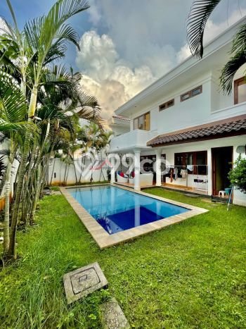 Rumah Luxury Modern Tanpa Renovasi di Pejaten Jakarta Selatan Rumah Luxury Modern Tanpa Renovasi di Pejaten Jakarta Selatan