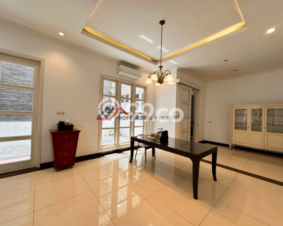 Dijual Rumah Elit Exclusive di Cilandak, Jakarta Selatan Dijual Rumah Elit Exclusive di Cilandak, Jakarta Selatan