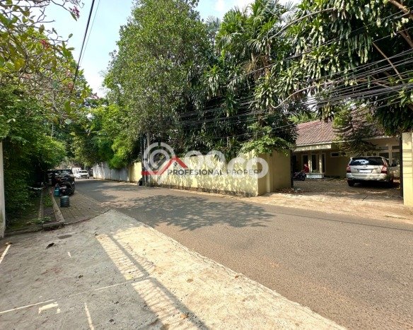 Rumah Elit Modern Tanpa Renovasi di Kemang Jakarta Selatan Rumah Elit Modern Tanpa Renovasi di Kemang Jakarta Selatan