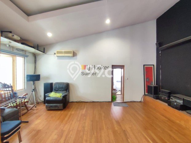Rumah sewa siap pakai 4 Kamar Tidur di Sunter, Jakarta Utara Rumah sewa siap pakai 4 Kamar Tidur di Sunter, Jakarta Utara