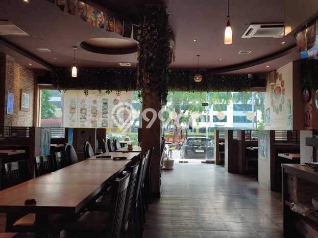 Area Ramai! Ruko Dijual di Kelapa Gading untuk Bisnis Luas Bangunan 342m2 Area Ramai! Ruko Dijual di Kelapa Gading untuk Bisnis Luas Bangunan 342m2