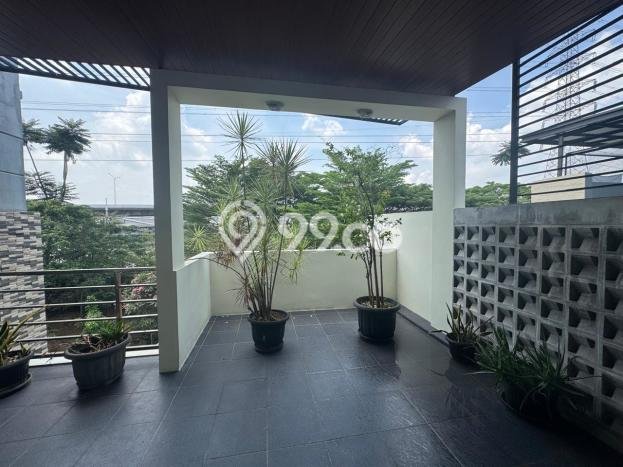 Siap Huni Rumah Mewah 4 Kamar di Kelapa Gading Dekat ke Mana Pun Siap Huni Rumah Mewah 4 Kamar di Kelapa Gading Dekat ke Mana Pun