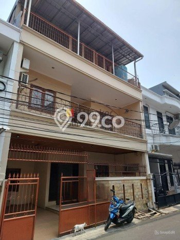 Ready to Use! Luxury House LT 88m2 Desain Elegan di Sunter Ready to Use! Luxury House LT 88m2 Desain Elegan di Sunter