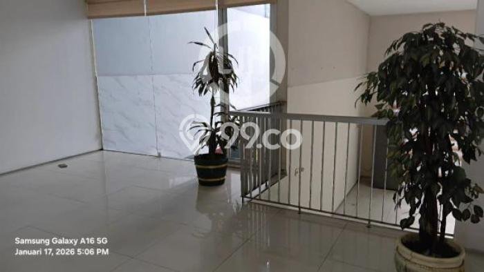 Dijual Rumah Luas Megah Dengan View Cantik di Kalideres, Jakarta Barat Dijual Rumah Luas Megah Dengan View Cantik di Kalideres, Jakarta Barat