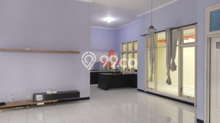 Rumah Cantik Siap Huni Di Tembalang Luas 200m2 Lokasi Strategis Rumah Cantik Siap Huni Di Tembalang Luas 200m2 Lokasi Strategis