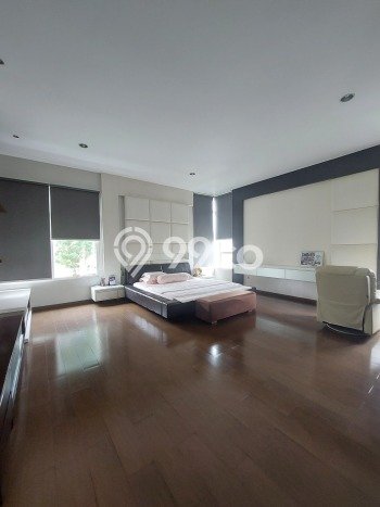 Jual Rumah Mewah Elegan Dengan View Cantik di BSD Telaga Golf, Tangerang Jual Rumah Mewah Elegan Dengan View Cantik di BSD Telaga Golf, Tangerang