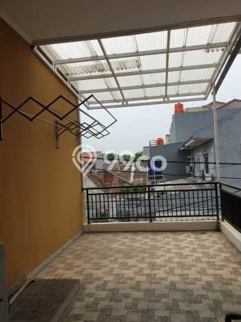 Hunian Nyaman Asri 4 KT Siap Pakai di Taman Royal Tangerang Hunian Nyaman Asri 4 KT Siap Pakai di Taman Royal Tangerang