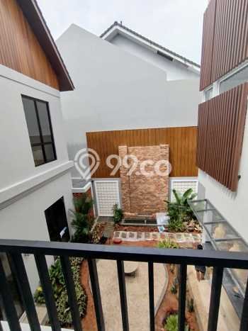 Rumah Luxury Modern Tanpa Renovasi di BSD Puspita Loka Tangerang Rumah Luxury Modern Tanpa Renovasi di BSD Puspita Loka Tangerang